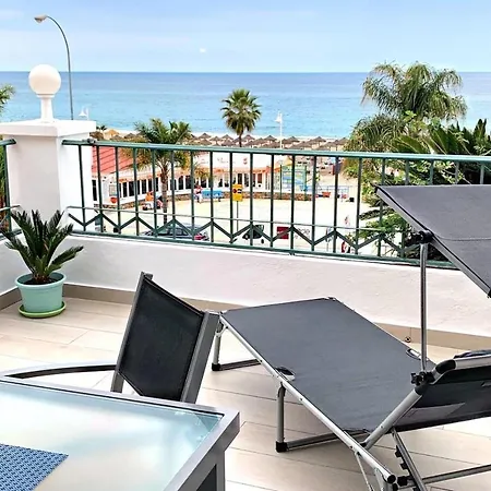 Lovely Modern Front Line Apartment *