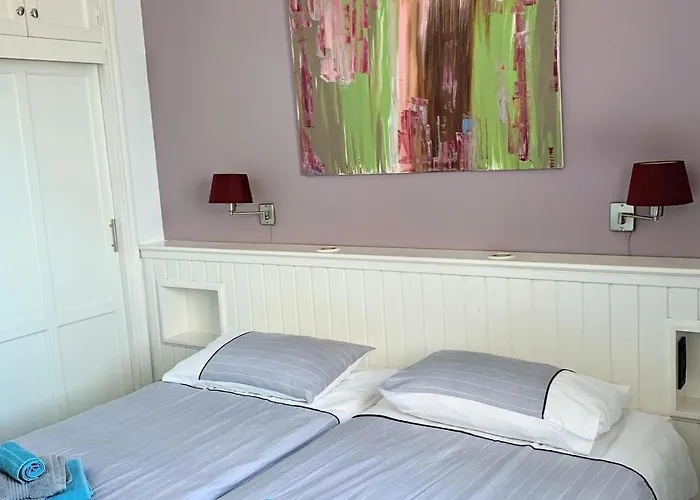 Lovely Modern Front Line *